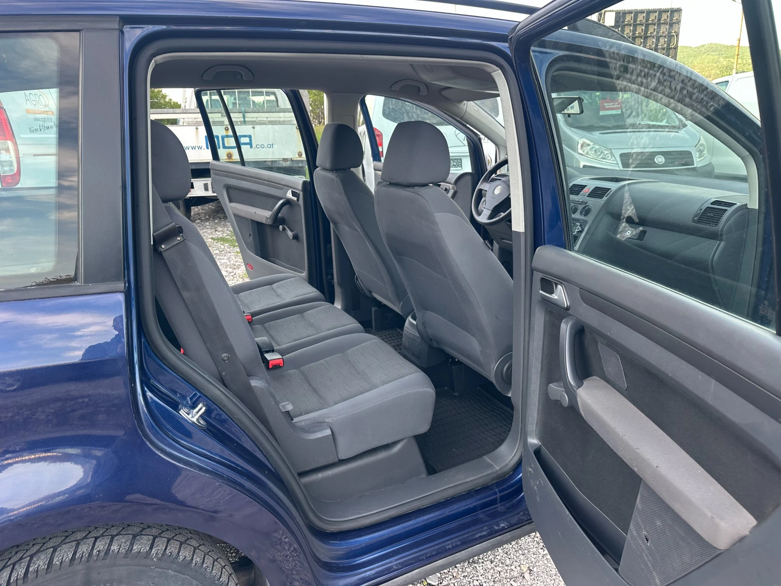 VW Touran 1.9TDI 90kc, снимка 15 - Автомобили и джипове - 54423225
