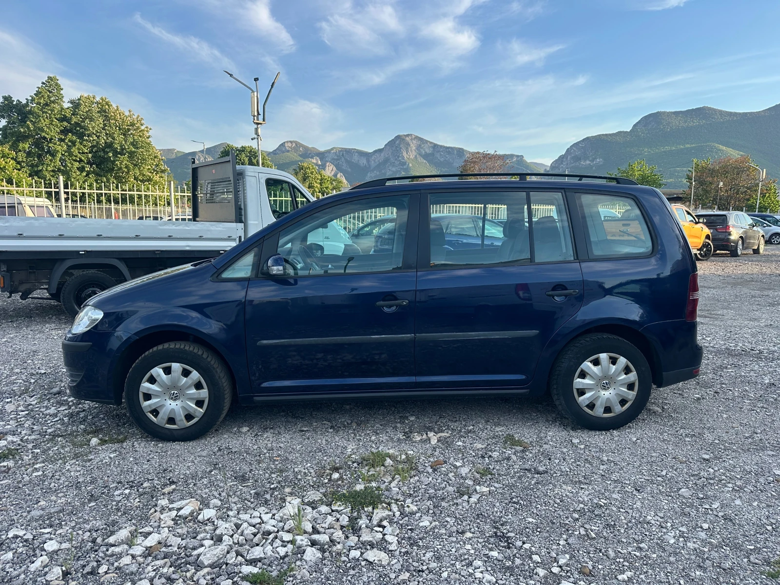 VW Touran 1.9TDI 90kc, снимка 6 - Автомобили и джипове - 54423225