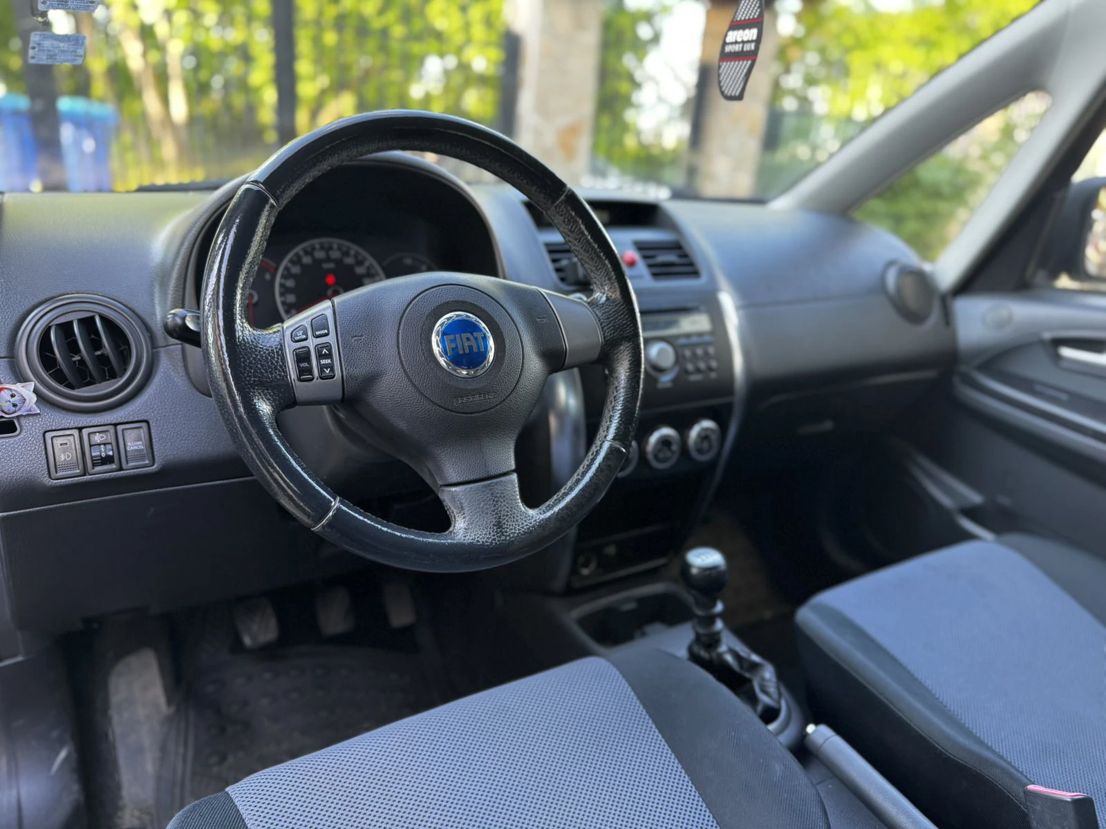 Fiat Sedici m.jet, снимка 12 - Автомобили и джипове - 54663174