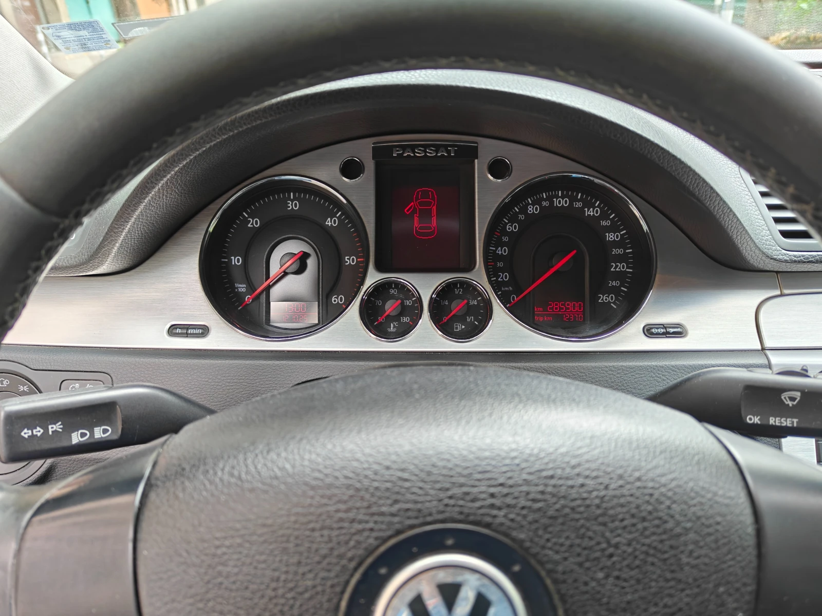 VW Passat Highline, снимка 7 - Автомобили и джипове - 54782529
