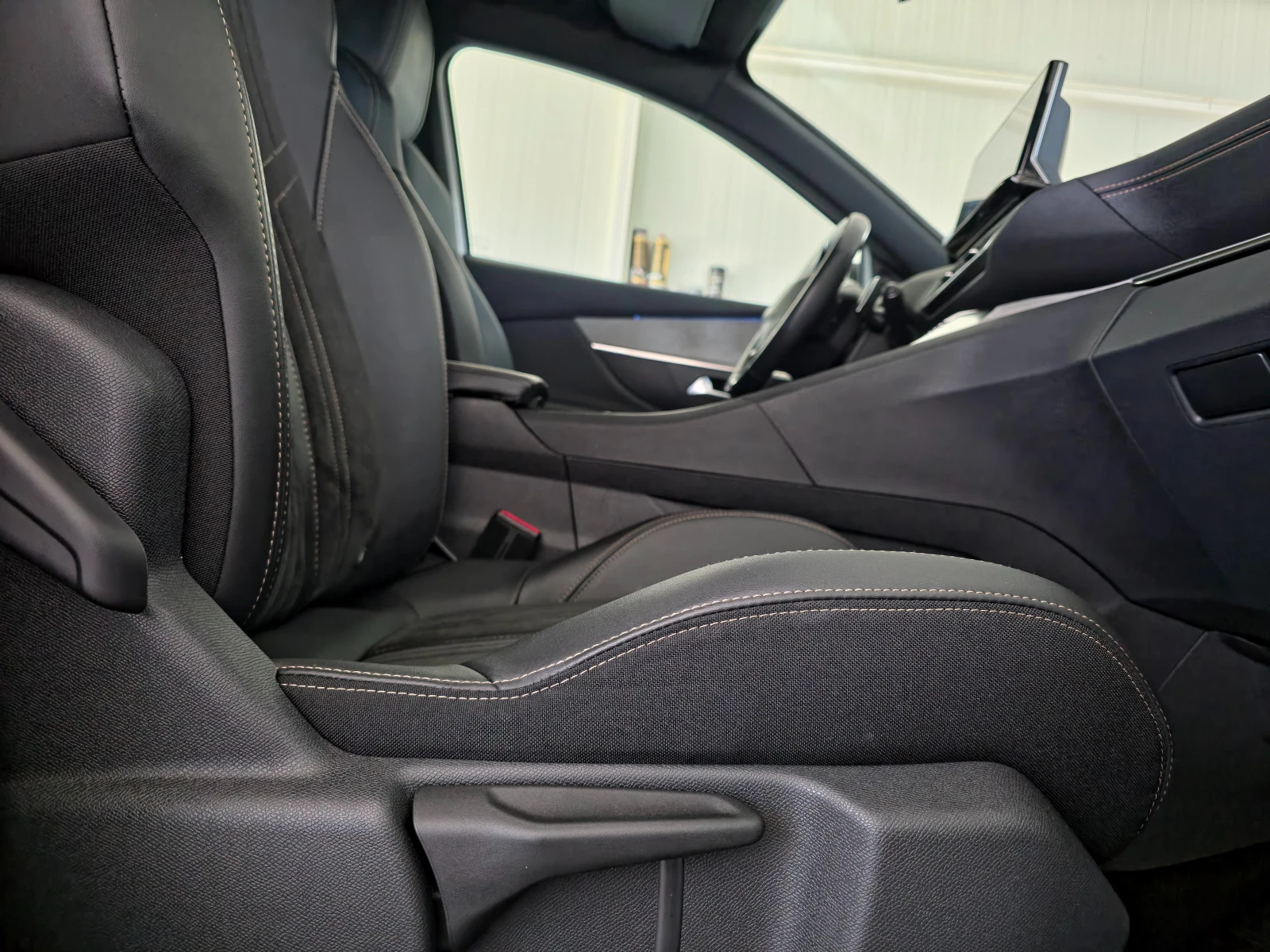 Peugeot 3008 1. 5GT BlueHDi 131 S&S EAT8 | Mobile.bg � ����������� 10