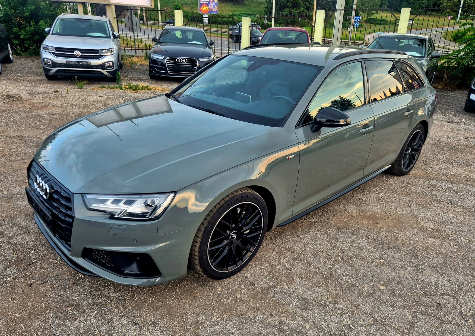 Audi A4 2.0TDI* S-LINE* MATRIX* DISTRONIK* LINE ASS* DIGIT