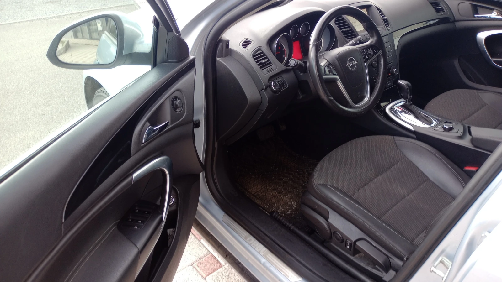 Opel Insignia  tdci, снимка 5 - Автомобили и джипове - 55683249