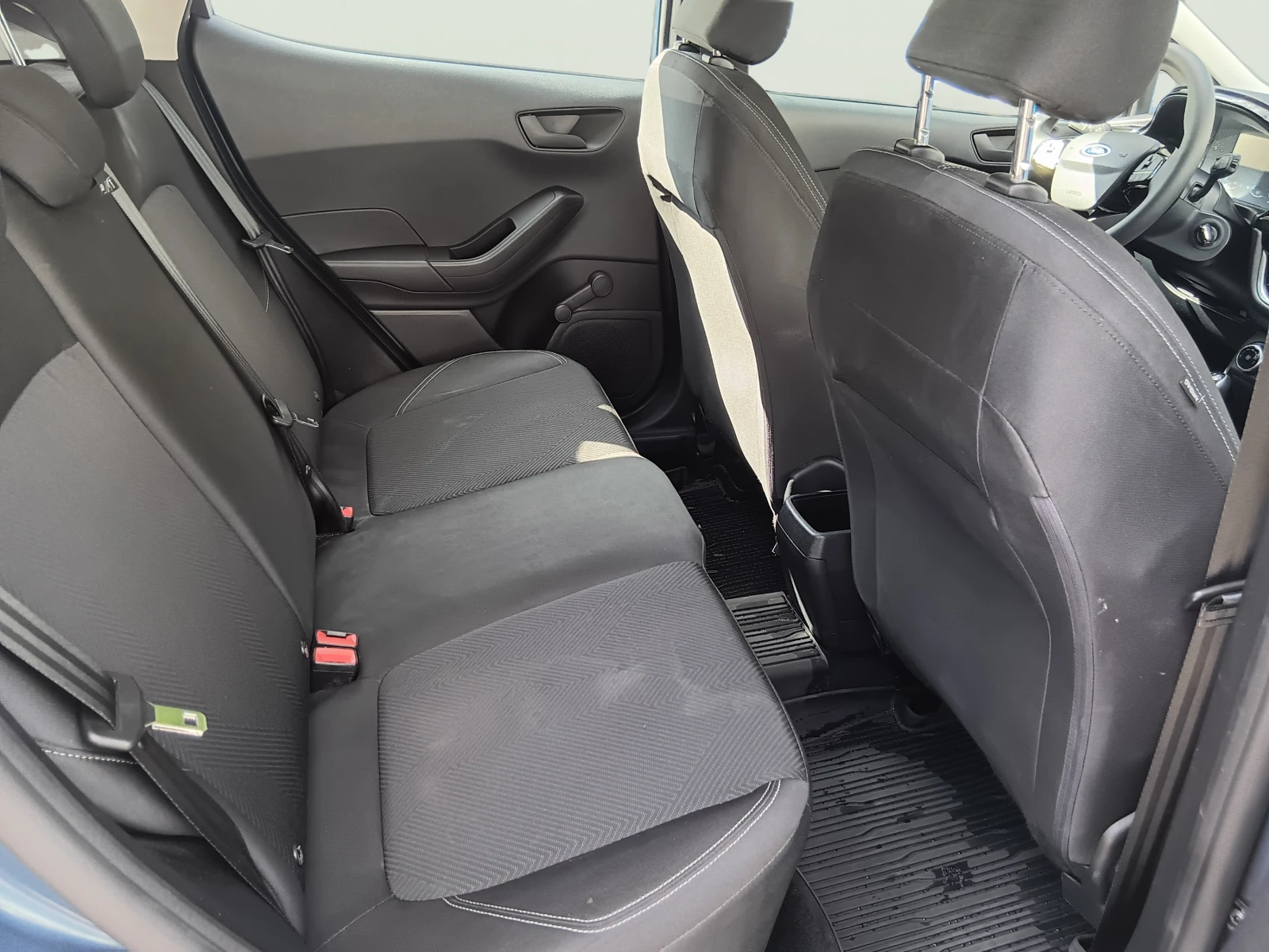 Ford Fiesta 1.1 Duratec, снимка 12 - Автомобили и джипове - 56319095