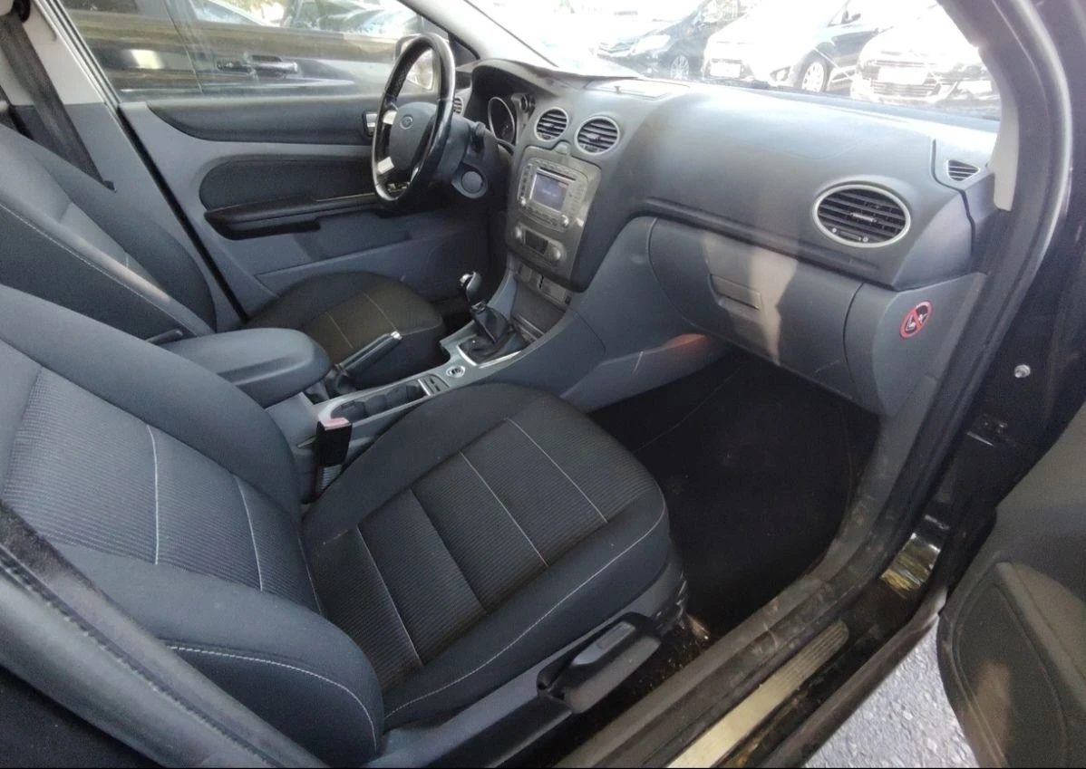 Ford Focus 1.6CDT-i/Titanium, снимка 15 - Автомобили и джипове - 56366823