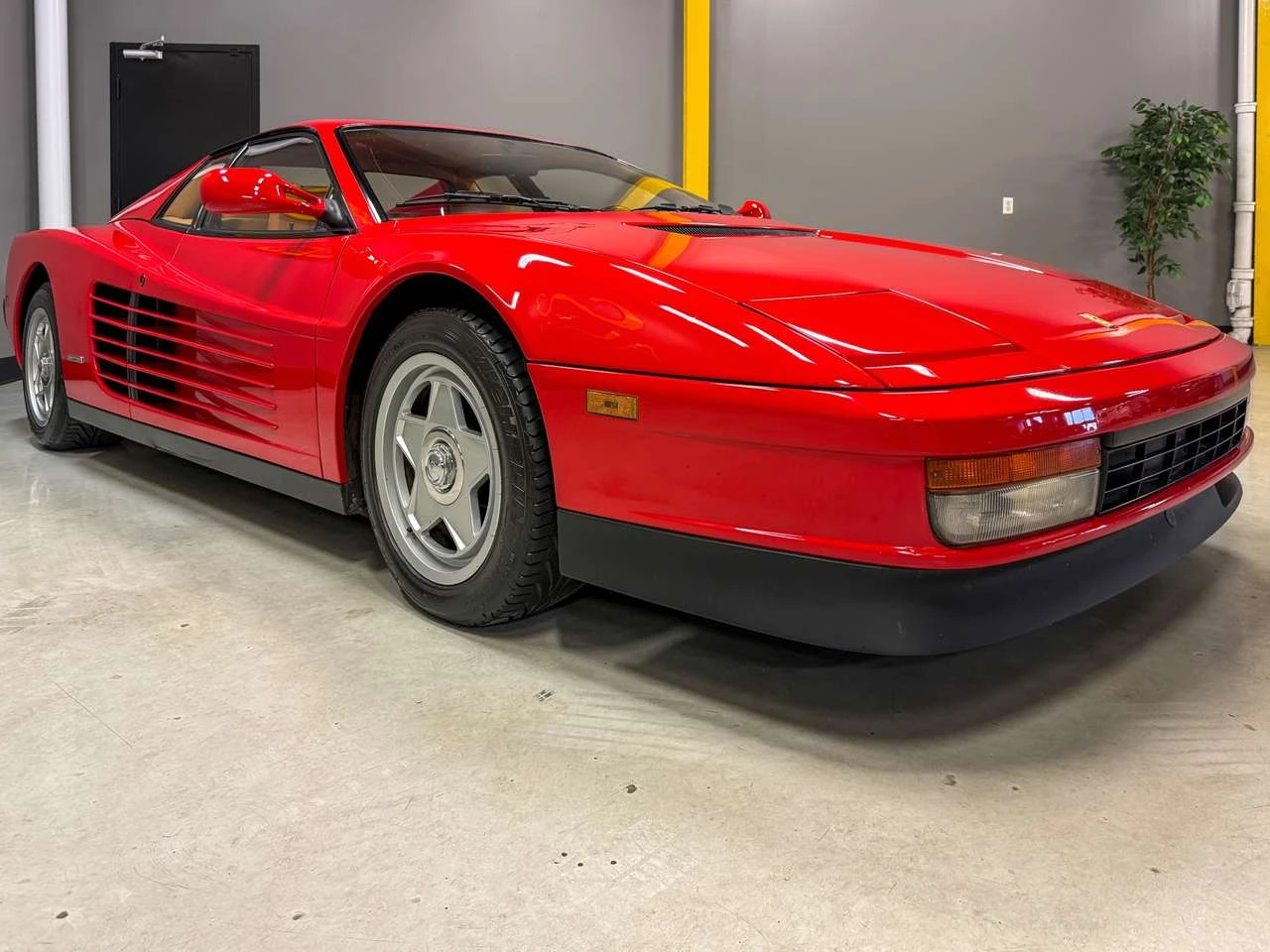 Ferrari Testarossa * 2�����������* ����� �������* ���������*  | Mobile.bg � ����������� 4
