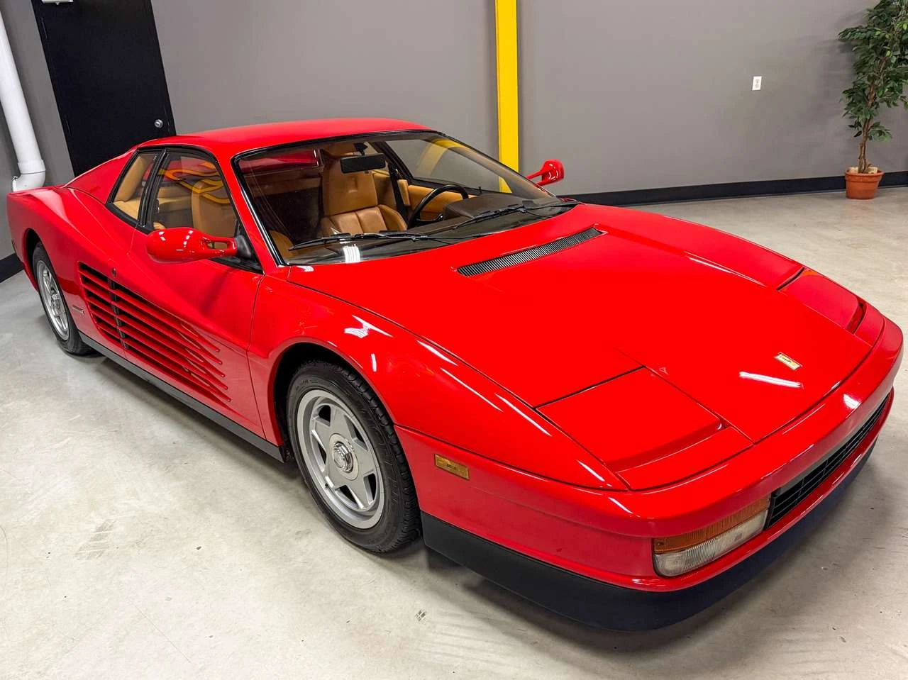 Ferrari Testarossa * 2�����������* ����� �������* ���������*  | Mobile.bg � ����������� 3