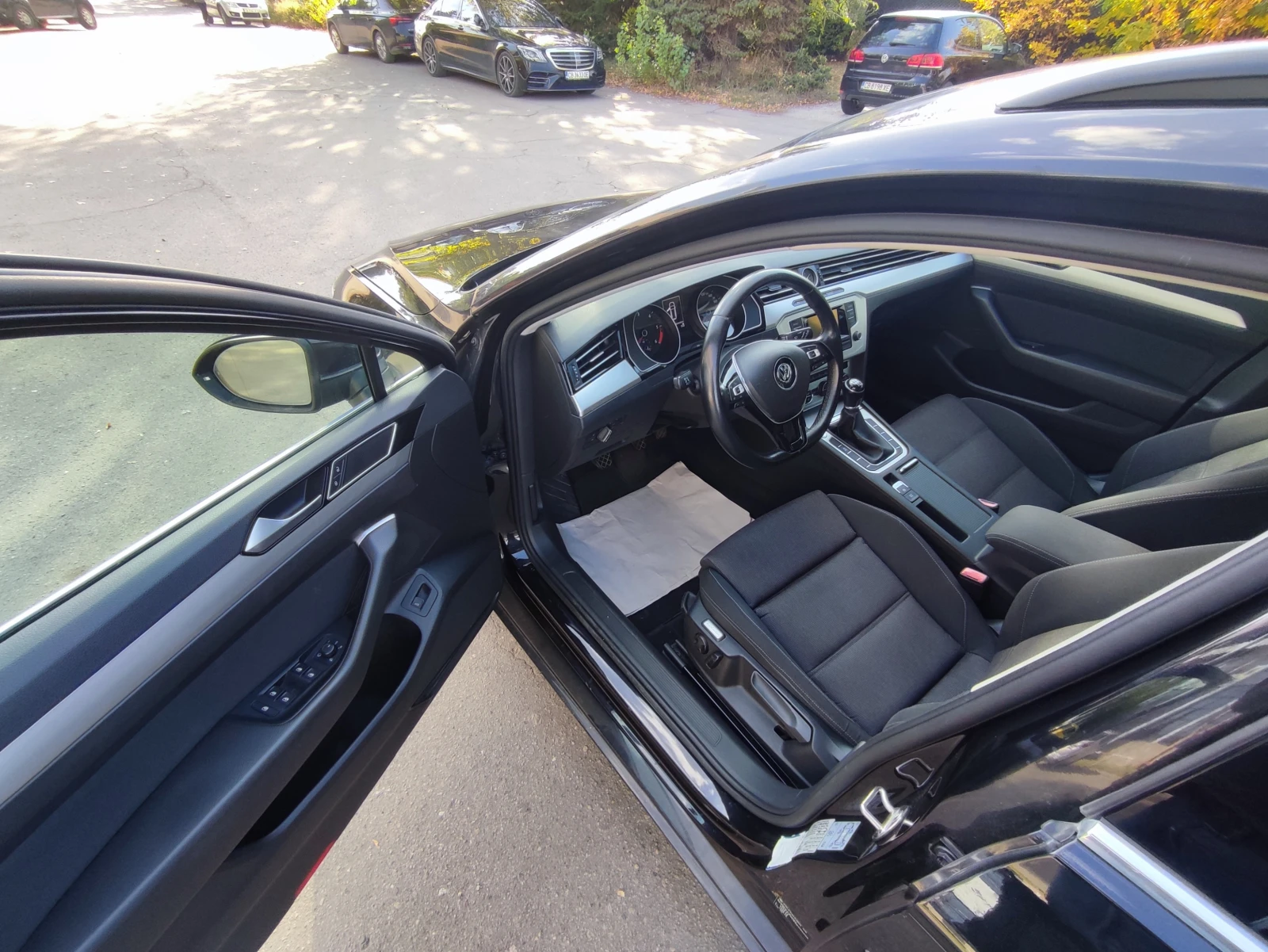 VW Passat 2.0TDI-150kc-6ck-EXECUTIVE-HIGHLINE-BMT, снимка 7 - Автомобили и джипове - 56604311