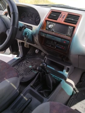 Nissan Terrano R20, снимка 13