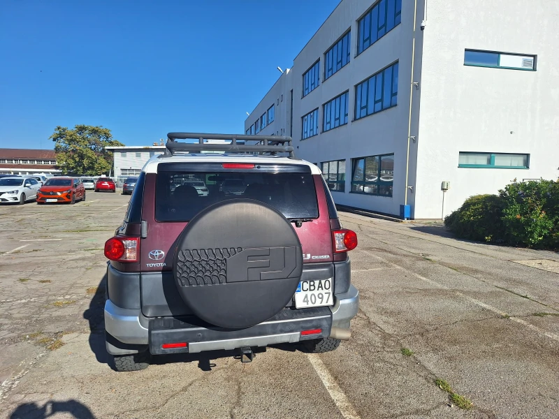 Toyota Fj cruiser 4.0 i V6 Automatic, LPG, снимка 6 - Автомобили и джипове - 52553217