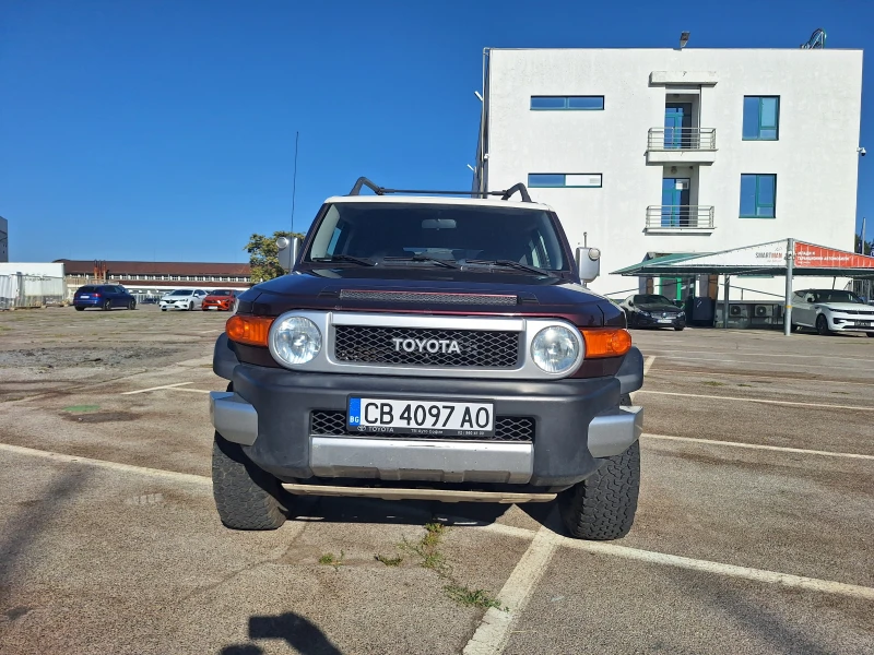 Toyota Fj cruiser 4.0 i V6 Automatic, LPG, снимка 5 - Автомобили и джипове - 52553217