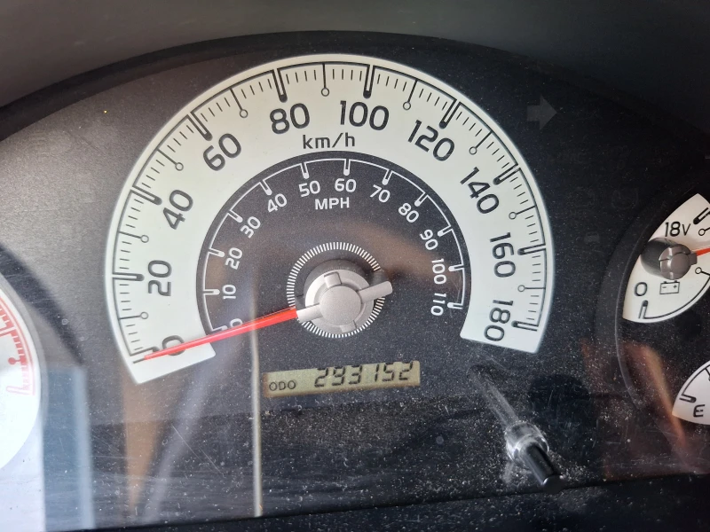 Toyota Fj cruiser 4.0 i V6 Automatic, LPG, снимка 11 - Автомобили и джипове - 52553217