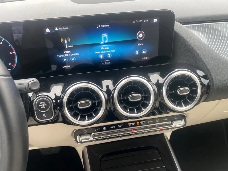 Mercedes-Benz GLA 180CDI Executive Face Lift, снимка 8 - Автомобили и джипове - 51986875