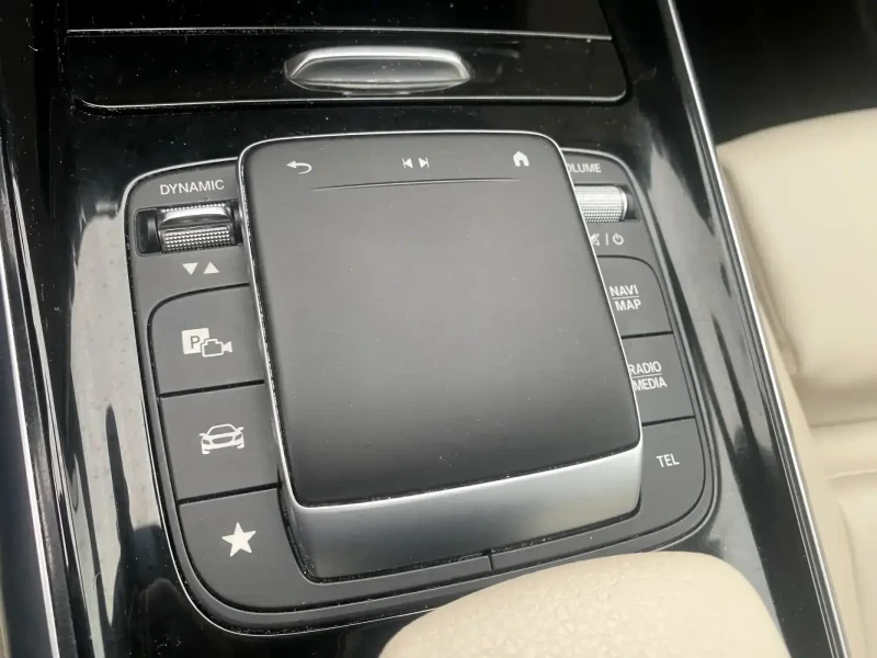 Mercedes-Benz GLA 180CDI Executive Face Lift, снимка 14 - Автомобили и джипове - 51986875