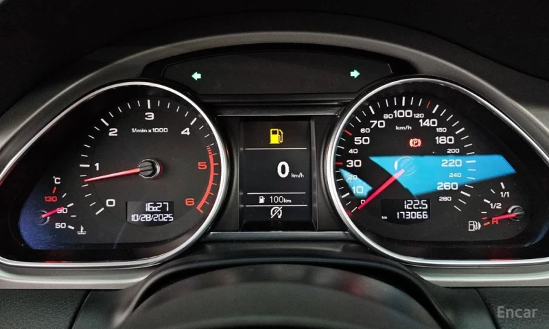 Audi Q7, снимка 8 - Автомобили и джипове - 53375490