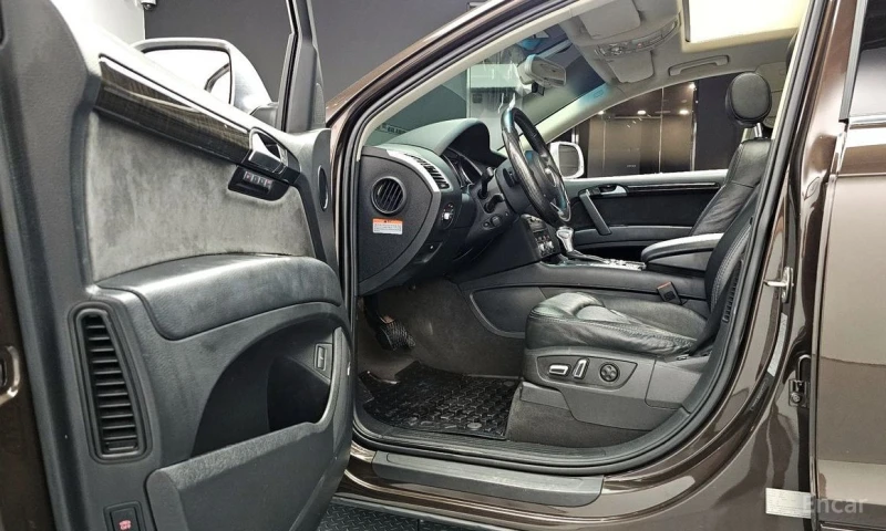 Audi Q7, снимка 10 - Автомобили и джипове - 53375490