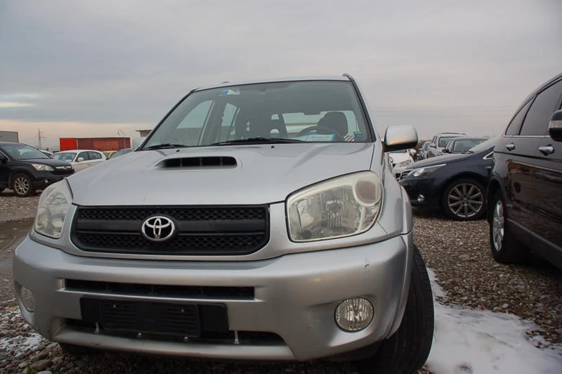 Toyota Rav4 2.0 D4D, снимка 2 - Автомобили и джипове - 27886942