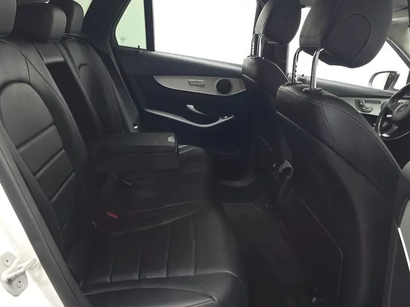 Mercedes-Benz GLC 220 D 4Matic, снимка 12 - Автомобили и джипове - 55799723