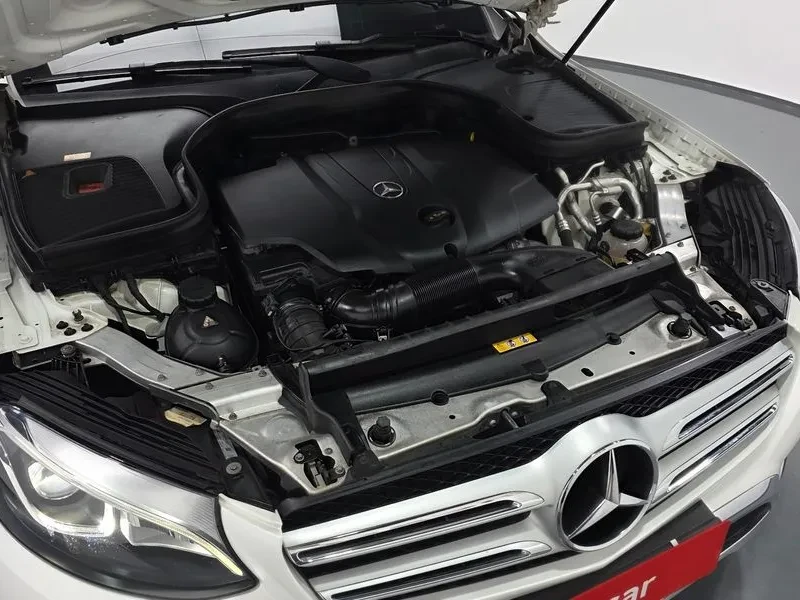 Mercedes-Benz GLC 220 D 4Matic, снимка 6 - Автомобили и джипове - 55799723