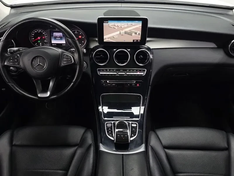 Mercedes-Benz GLC 220 D 4Matic, снимка 7 - Автомобили и джипове - 55799723