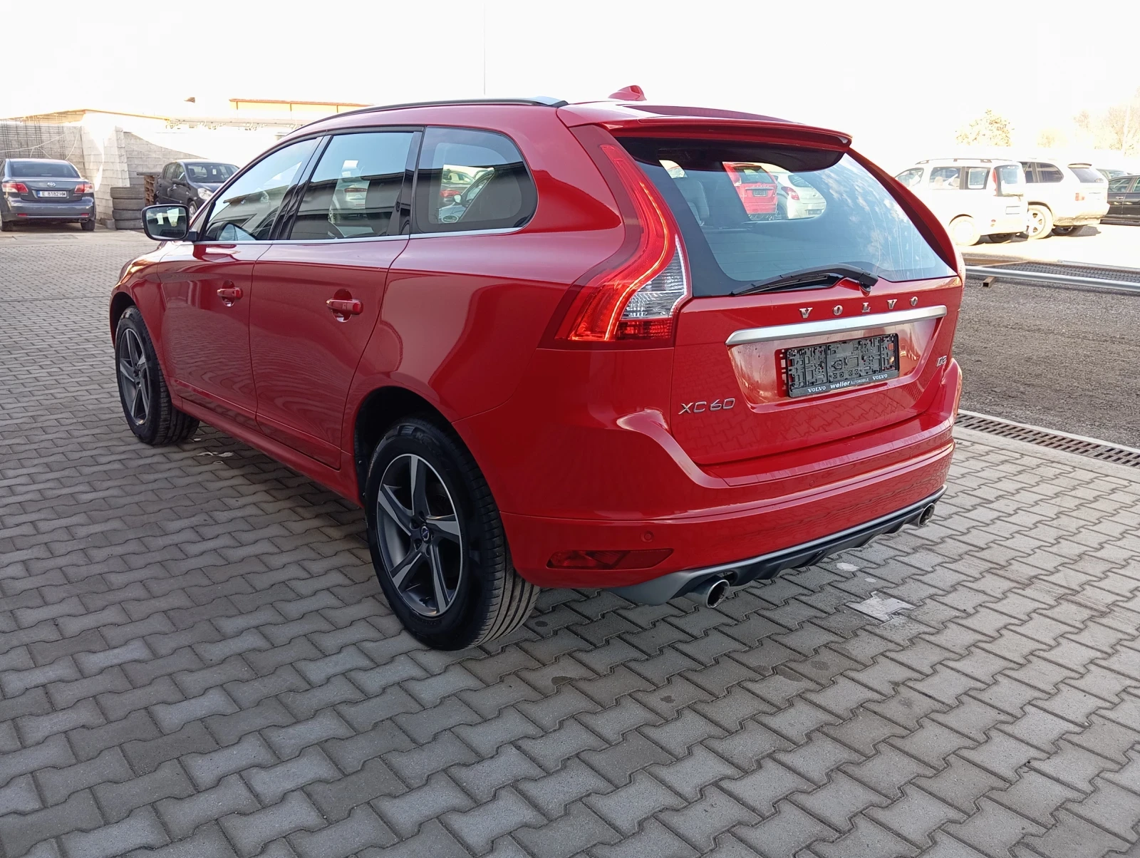 Volvo XC60 R-Design ЛИЗИНГ e6 - изображение 4