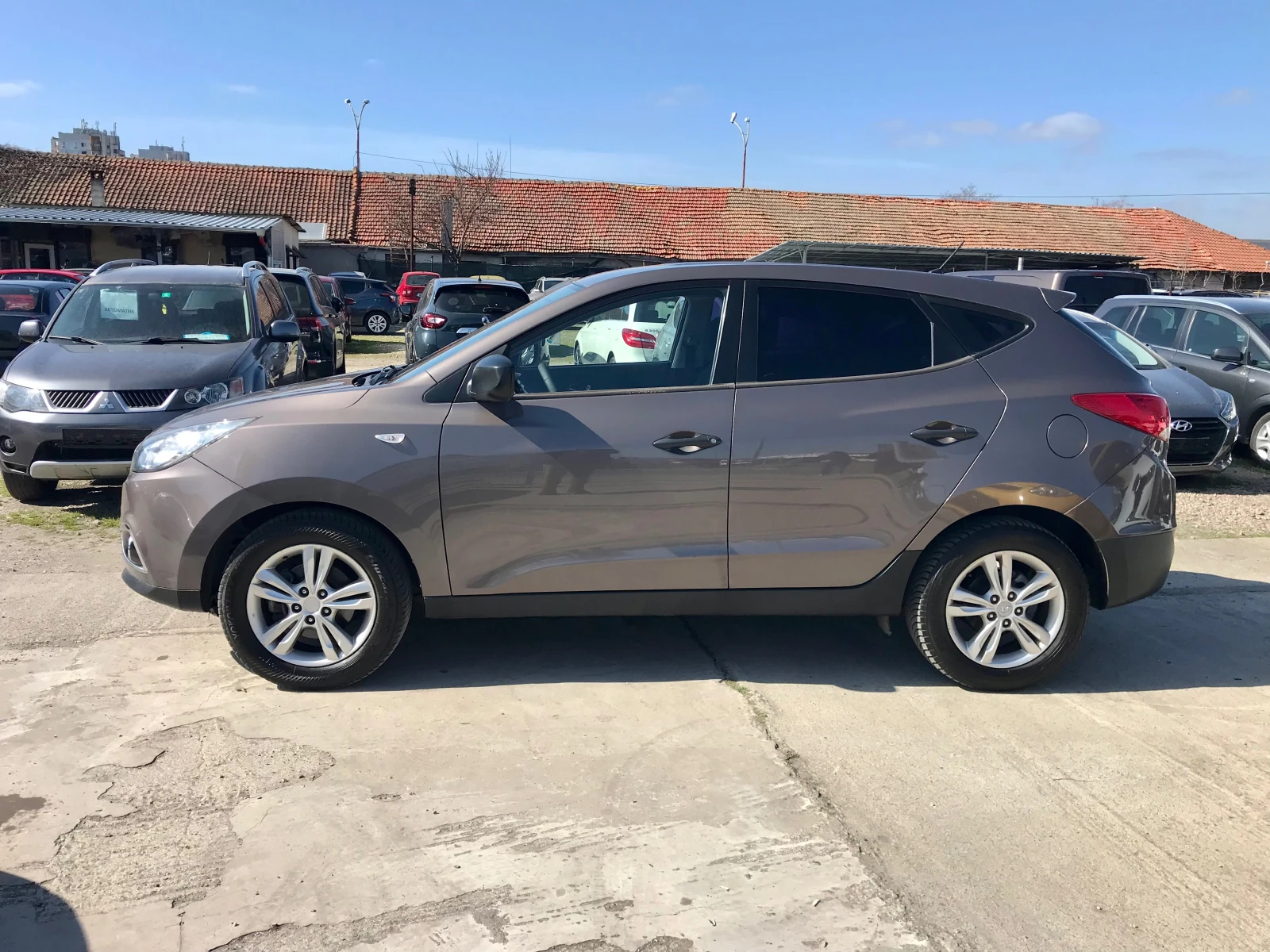Hyundai IX35 1.7d-117kc.-6ск., снимка 4 - Автомобили и джипове - 53659639