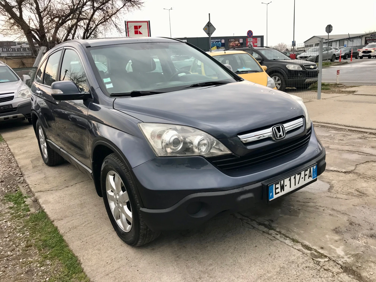 Honda Cr-v 2.2-140kc.-4x4 - изображение 2