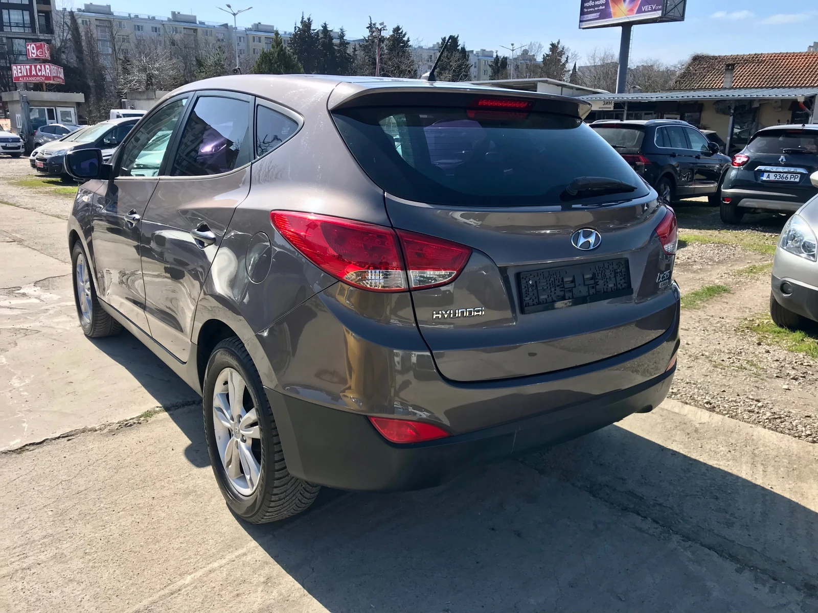 Hyundai IX35 1.7d-117kc.-6ск., снимка 5 - Автомобили и джипове - 53659639