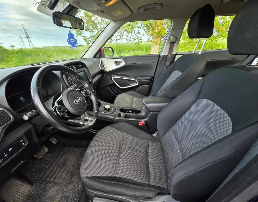 Kia Niro 64KW Термопомпа, снимка 9 - Автомобили и джипове - 54772682