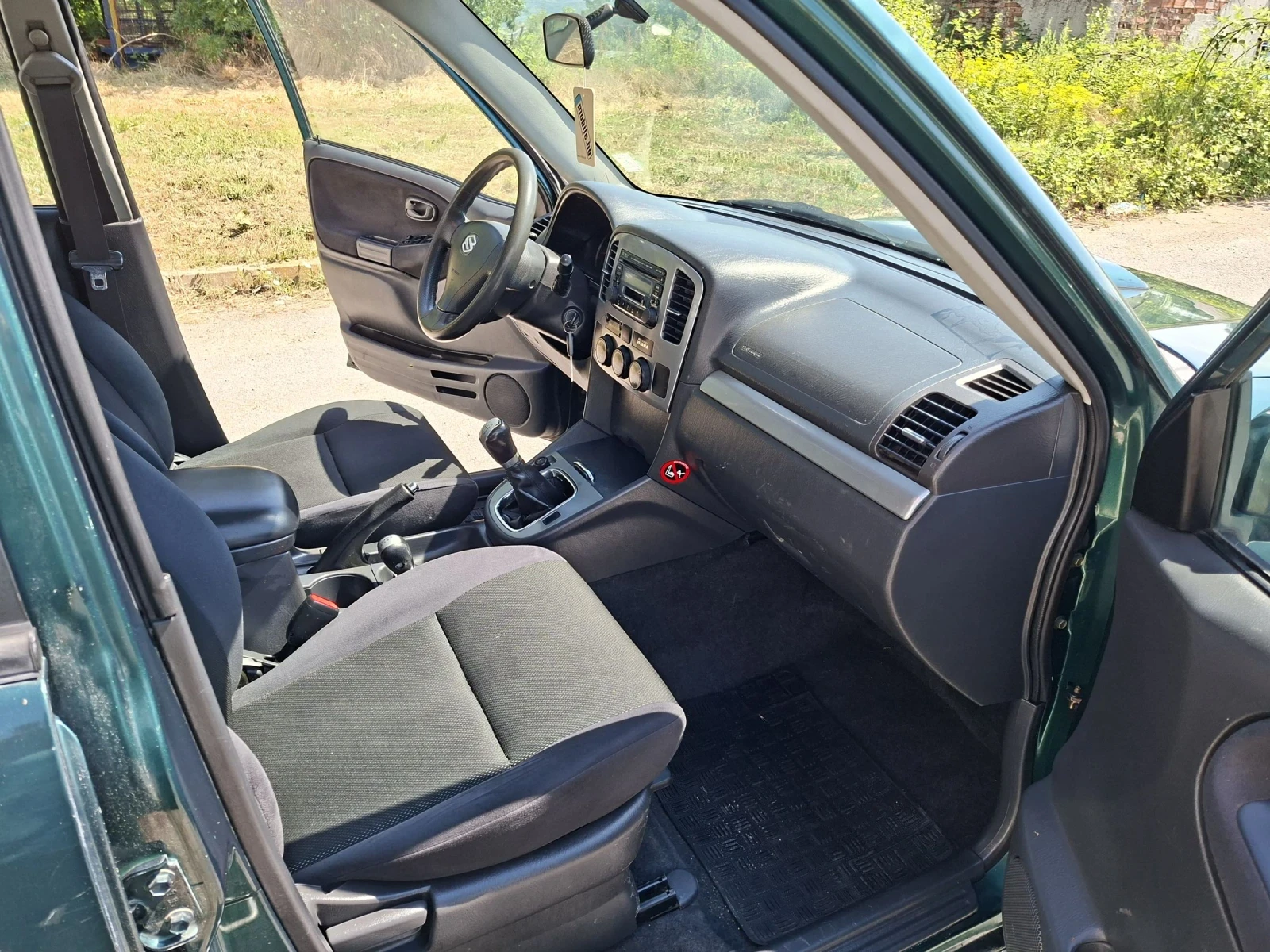 Suzuki Grand vitara 2.0HDI, снимка 11 - Автомобили и джипове - 54866796