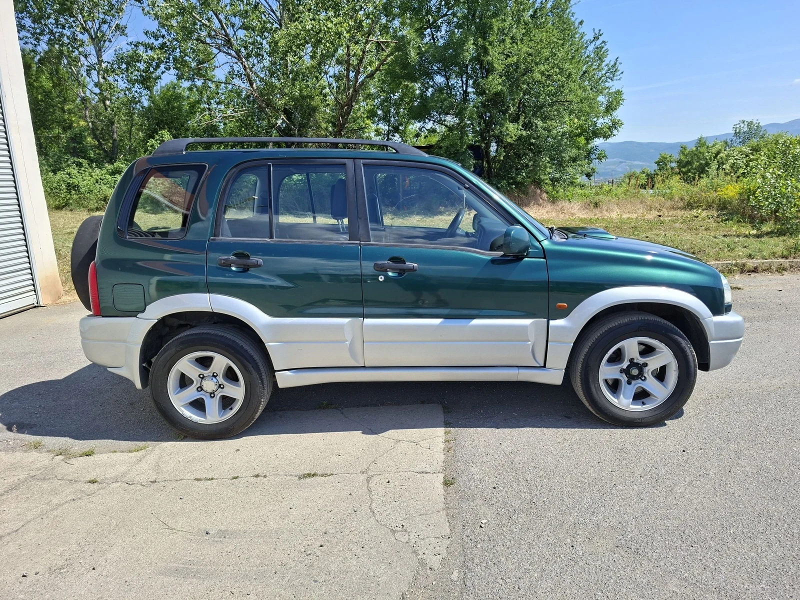 Suzuki Grand vitara 2.0HDI, снимка 4 - Автомобили и джипове - 54866796