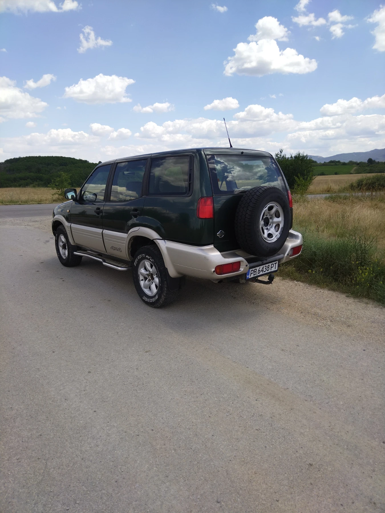 Nissan Terrano R20, снимка 4 - Автомобили и джипове - 54986678
