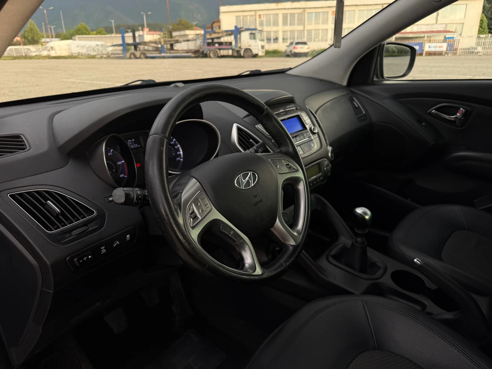 Hyundai IX35 2.0CRDi, снимка 7 - Автомобили и джипове - 55144943