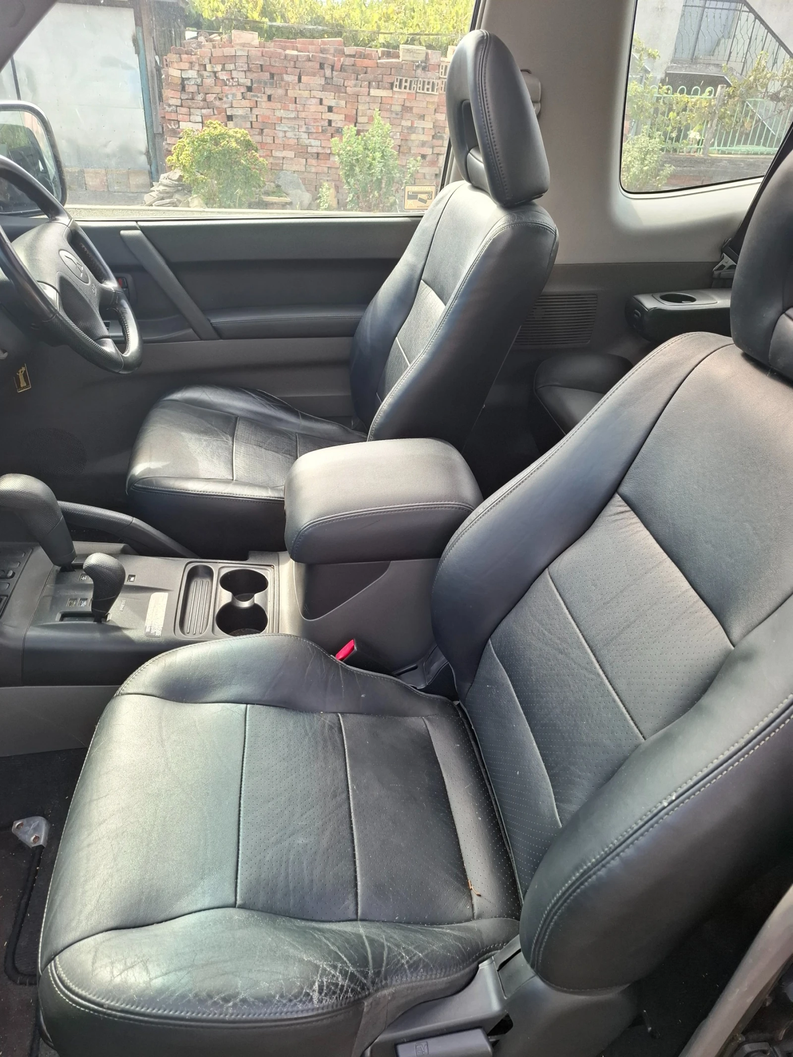 Mitsubishi Pajero, снимка 12 - Автомобили и джипове - 56140146