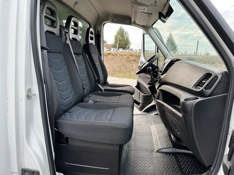 Iveco 35S18 3.0L* БОРД* ТЕРМО* КЛИМА* 4.10м Междуосие, снимка 10 - Бусове и автобуси - 51345606