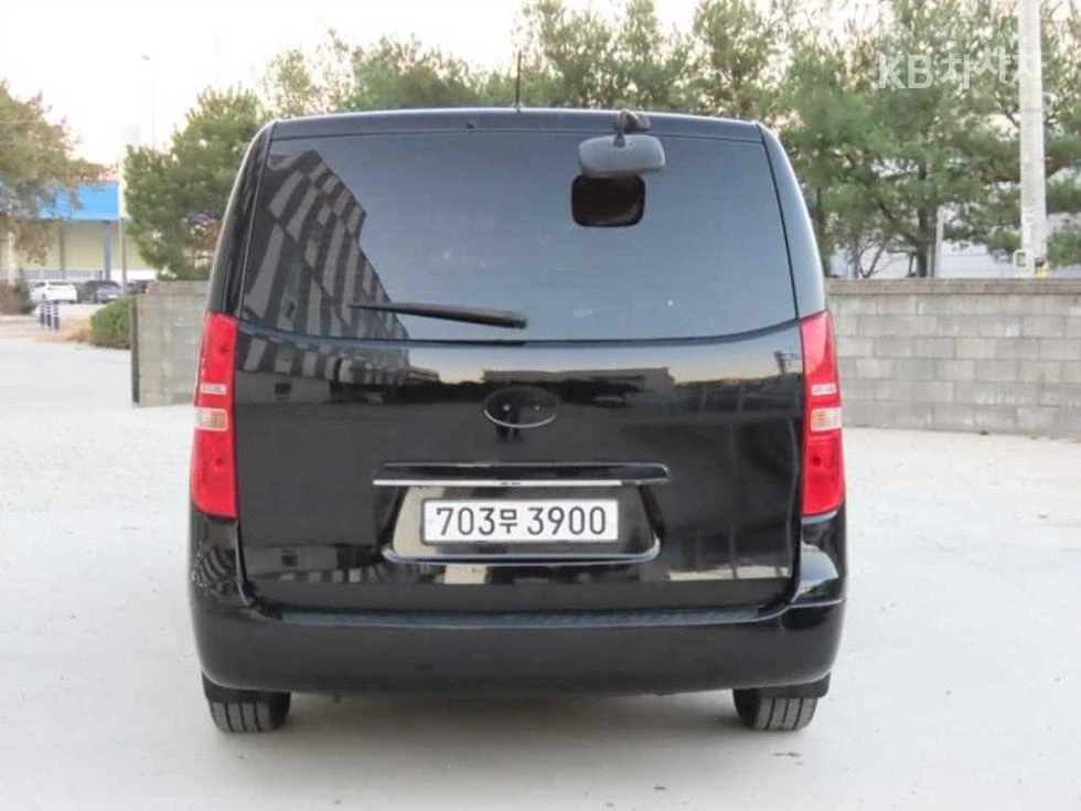 Hyundai H1  2.4 diesel  - изображение 4