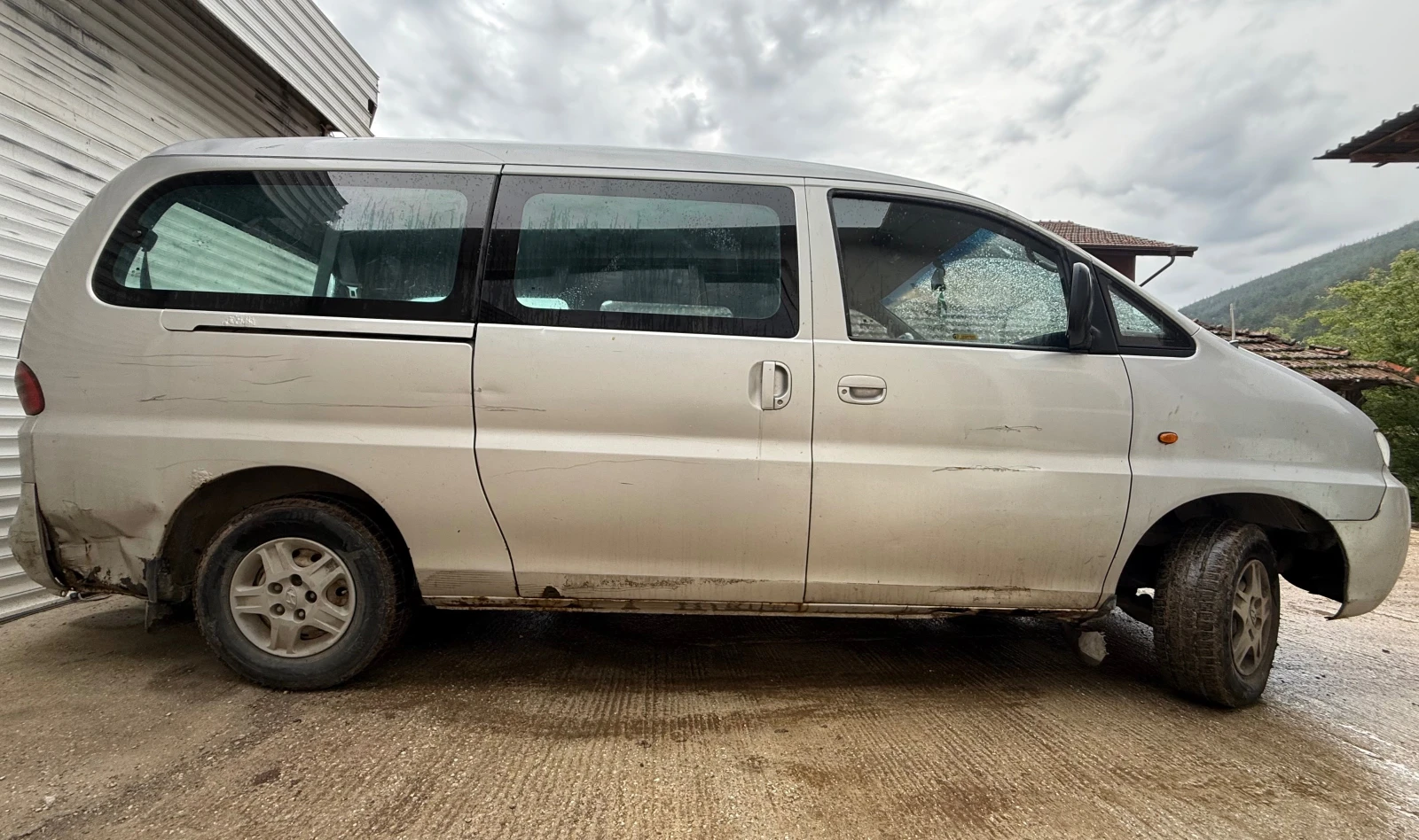 Hyundai H1  - изображение 3