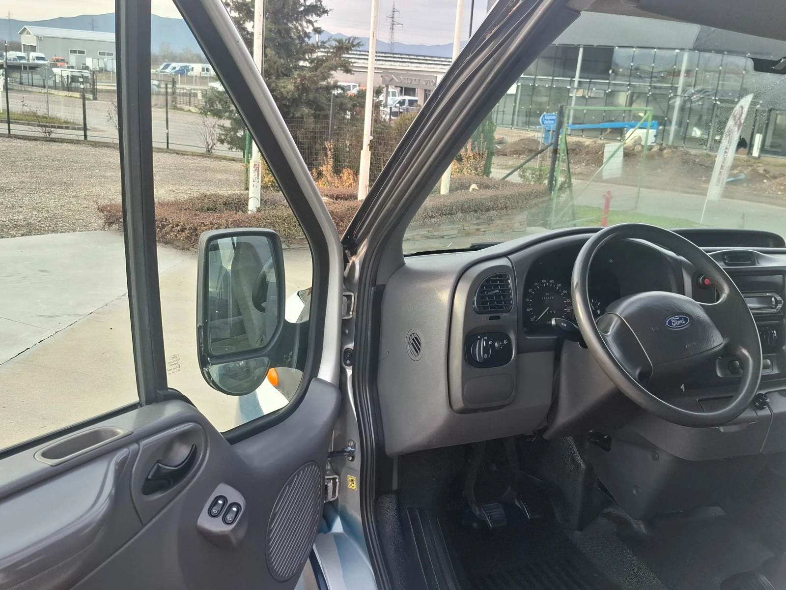 Ford Transit 2.4TD/Клима/5+ 1м - изображение 6