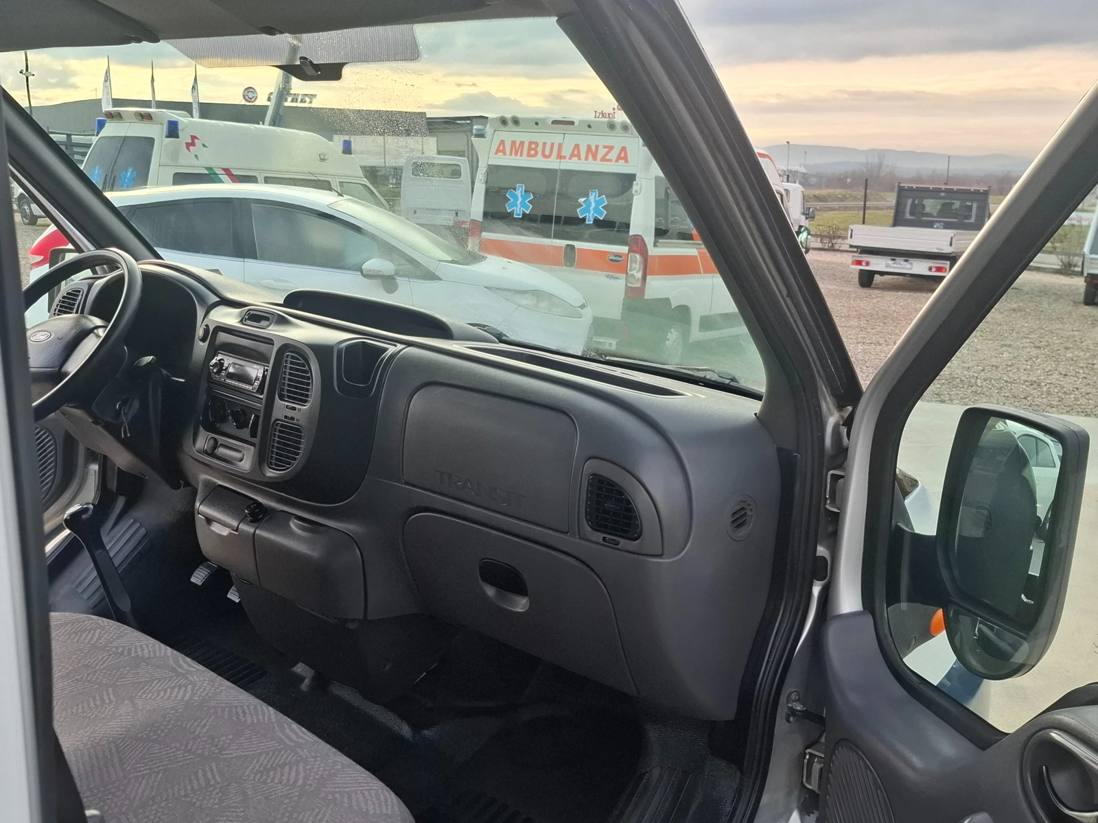 Ford Transit 2.4TD/Клима/5+ 1м - изображение 9