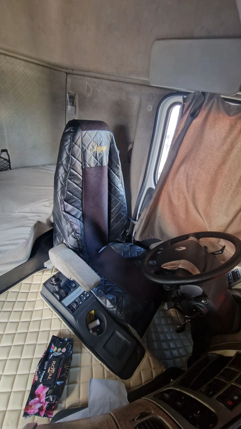 Renault Premium ADR, снимка 6 - Камиони - 49551922