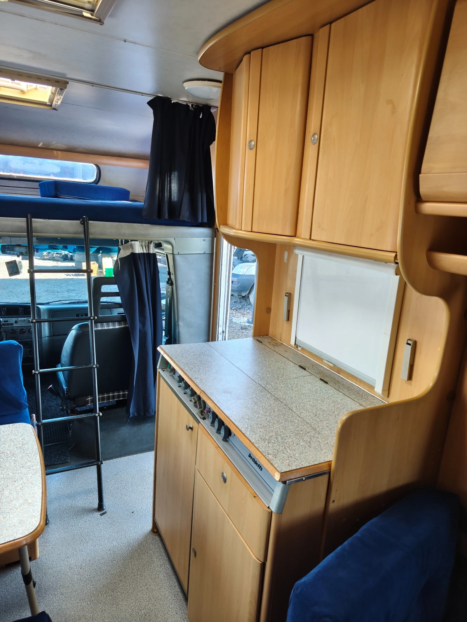 Кемпер Dethleffs Fiat Ducato 2.8TD Swiss, снимка 8 - Каравани и кемпери - 56321168
