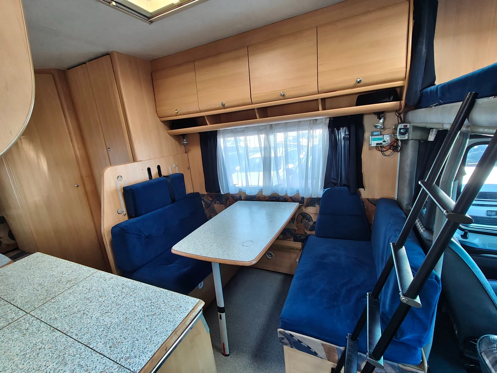 Кемпер Dethleffs Fiat Ducato 2.8TD Swiss, снимка 5 - Каравани и кемпери - 56321168