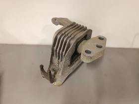 Тампон двигател опел астра 2.0д 