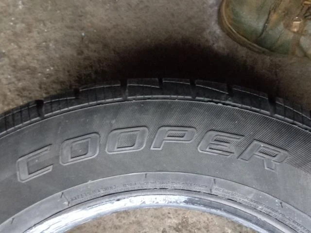 Гуми Зимни 215/65R16, снимка 6 - Гуми и джанти - 17597930