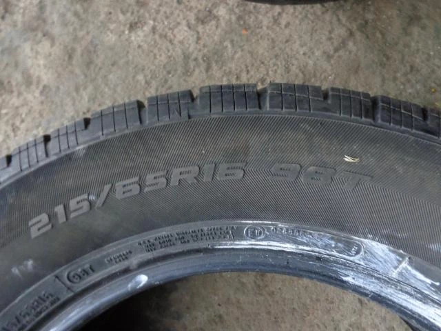 Гуми Зимни 215/65R16, снимка 9 - Гуми и джанти - 17597930