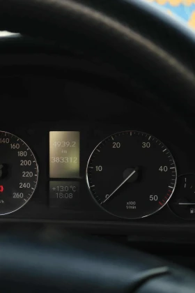 Mercedes-Benz C 200, снимка 12