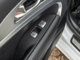 Genesis G70 2.0T Advanced AWD, снимка 7