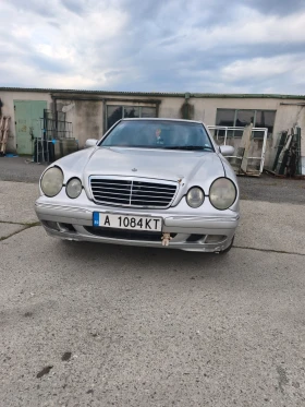 Mercedes-Benz E 270, снимка 1