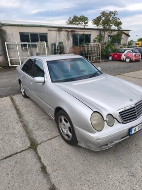 Mercedes-Benz E 270, снимка 12