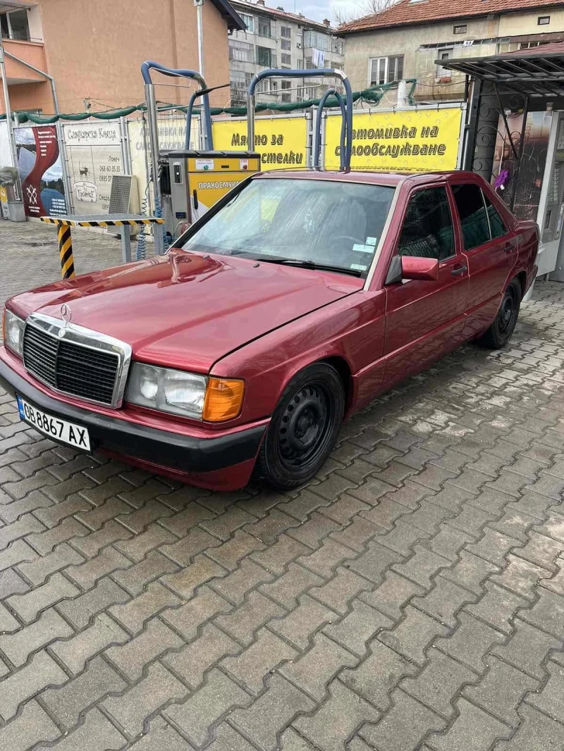 Mercedes-Benz 190 1.8i, снимка 9 - Автомобили и джипове - 47112024